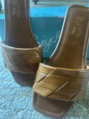 Seychelles Portland Woven Slide Sandals in Tan